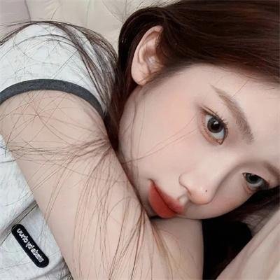 后台休息室直击：恋综女嘉宾脚踏两条船，前后半年最新进展
